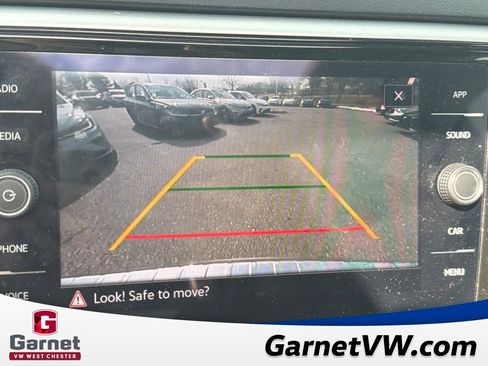 Used 2023 Volkswagen Atlas SE w/ Panoramic Sunroof Package image 14