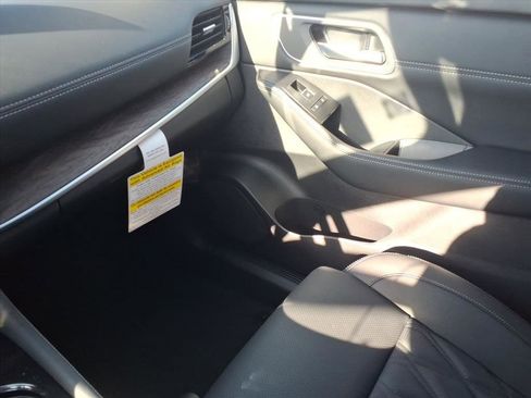 New 2026 Nissan Rogue Platinum image 22