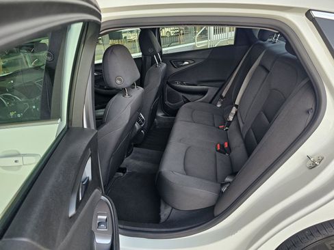 Used 2024 Chevrolet Malibu LT image 17