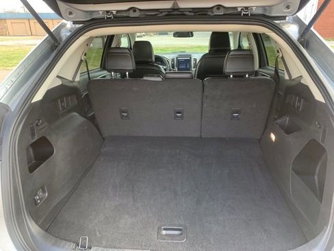 Used 2024 Ford Edge SEL image 27