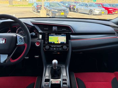 Used 2021 Honda Civic Type R Limited image 21
