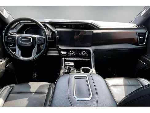 Used 2022 GMC Sierra 1500 Denali AWD/4WD image 8