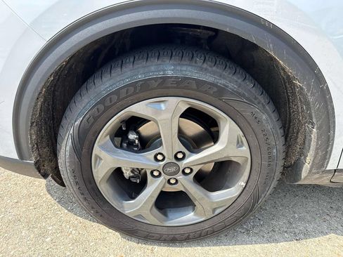 Used 2025 Ford Escape ST-Line FWD image 4