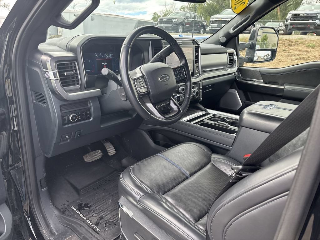 Used 2025 Ford F250 Platinum AWD/4WD image 13