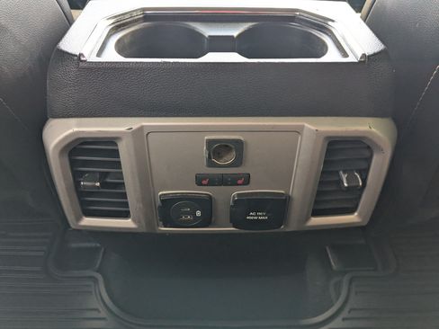 Used 2021 Ford F350 Lariat w/ Lariat Ultimate Package AWD/4WD image 33