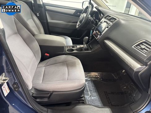 Used 2019 Subaru Outback 2.5i Premium image 27