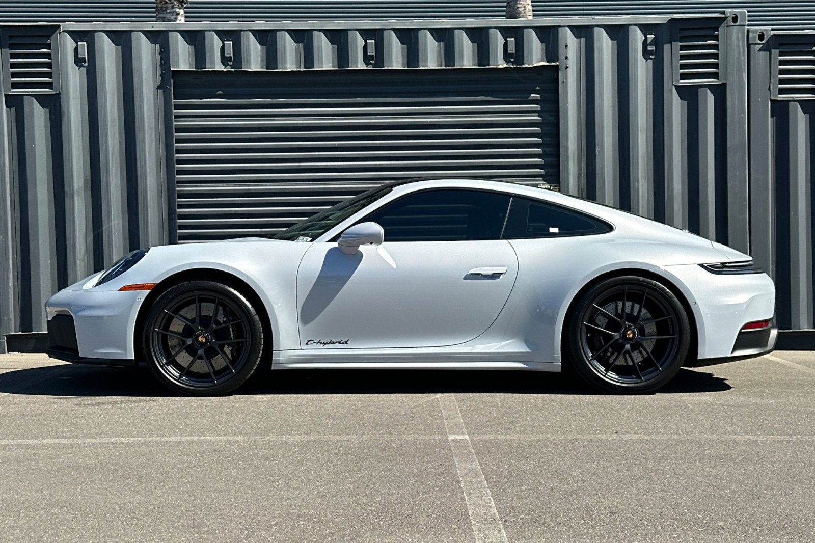 Used 2026 Porsche 911 Carrera GTS RWD image 2