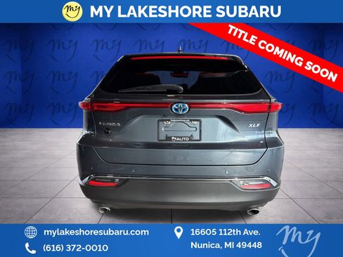 Used 2024 Toyota Venza XLE image 7