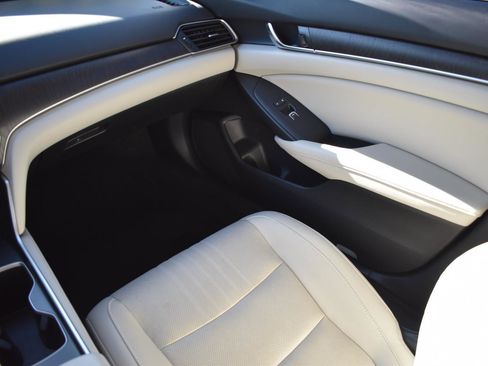 Used 2020 Honda Accord EX-L image 20