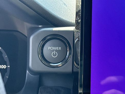 Used 2025 Toyota Tacoma Limited image 26