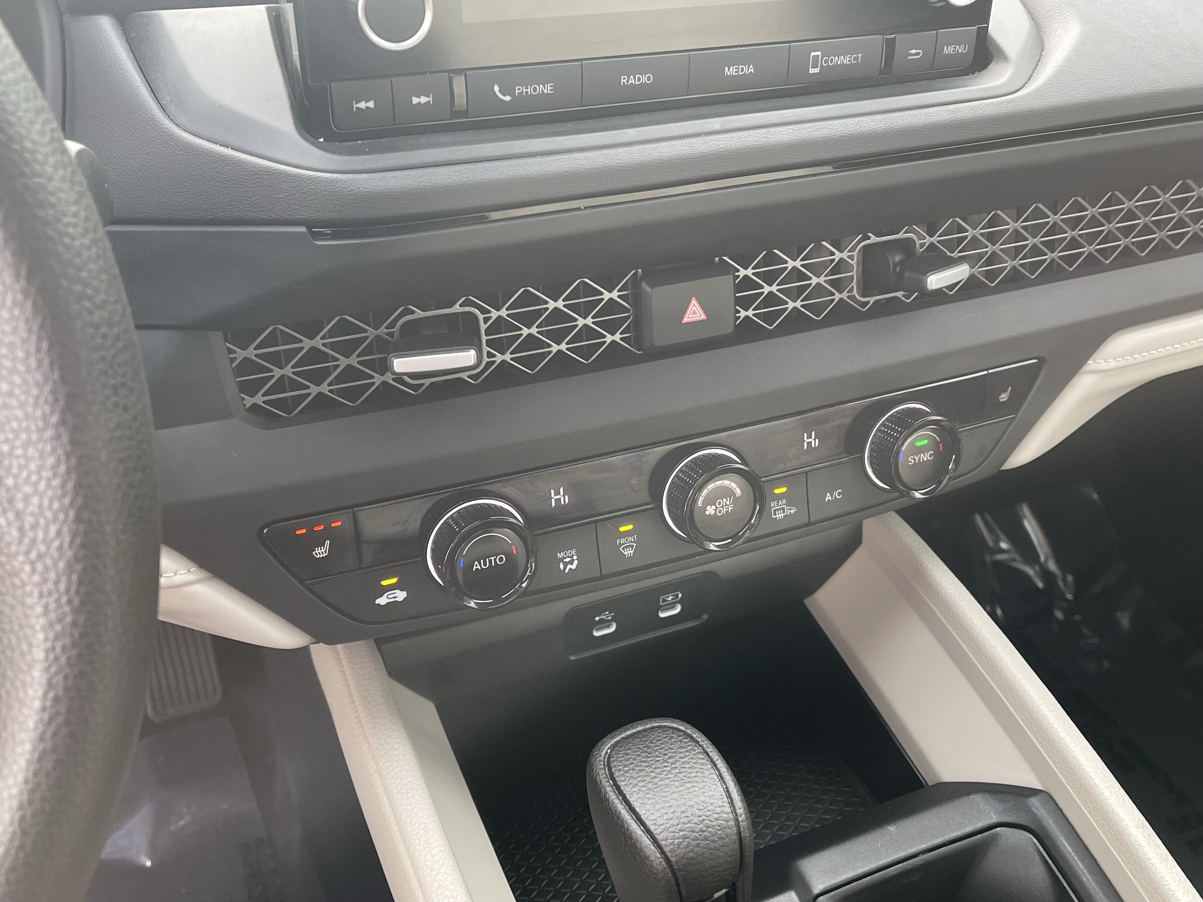 Used 2025 Honda Accord SE image 25
