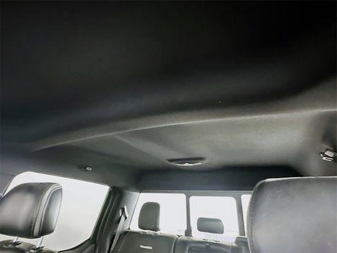 Used 2019 Ford F250 Platinum w/ FX4 Off-Road Package image 21