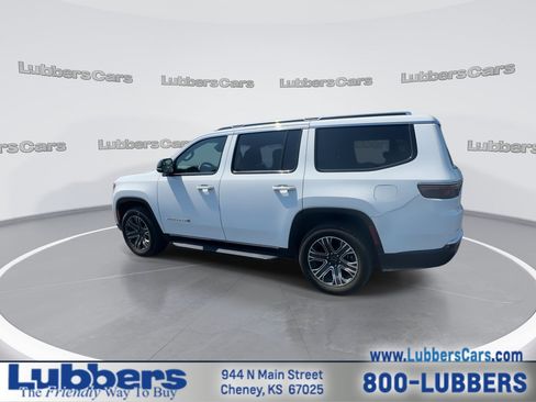 Used 2025 Jeep Wagoneer Series II w/ 8-Passenger Seating Package AWD/4WD image 6