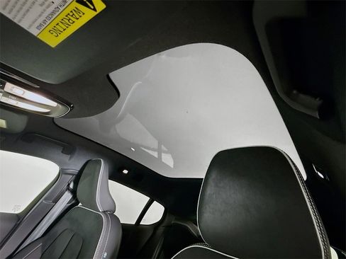 Certified 2023 Volvo C40 P8 Recharge Plus image 22