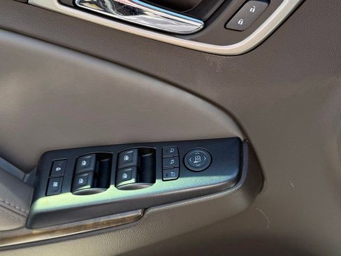 Used 2018 GMC Yukon XL Denali w/ Denali Ultimate Package AWD/4WD image 11