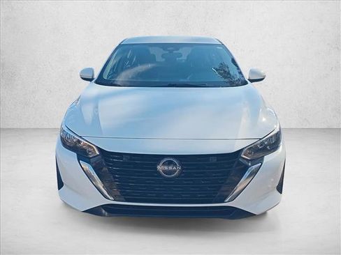 Used 2024 Nissan Sentra SV image 2