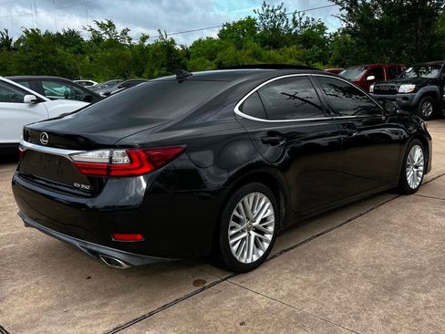 Used 2016 Lexus ES 350 w/ Ultra Luxury Package FWD image 6