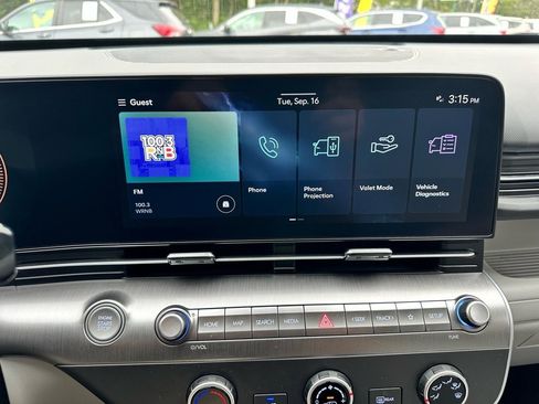 Used 2024 Hyundai Kona SE image 19