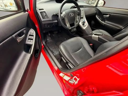 Used 2015 Toyota Prius Persona Series FWD image 10