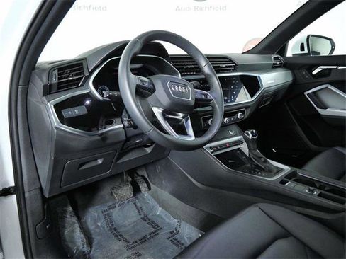 Certified 2024 Audi Q3 2.0T Premium Plus w/ Premium Plus Package image 16