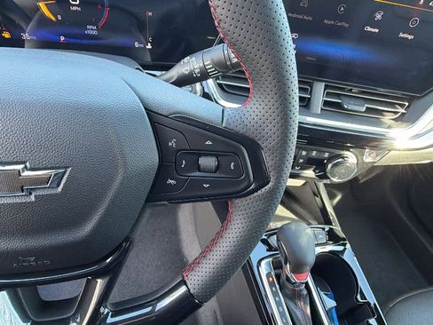 New 2026 Chevrolet Trax RS w/ Sunroof Package image 20