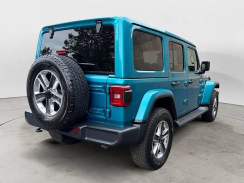 Used 2020 Jeep Wrangler Unlimited Sahara w/ Uconnect 4C Nav & Sound Group AWD/4WD image 5