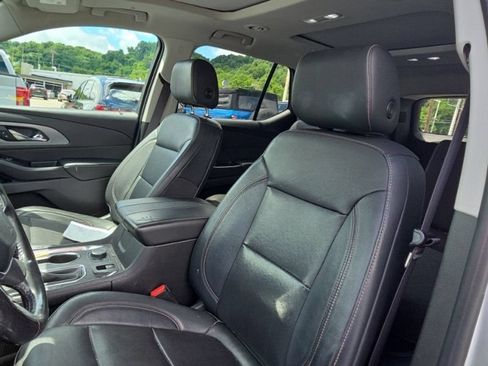 Used 2019 Chevrolet Traverse Premier w/ Redline Edition AWD/4WD image 11