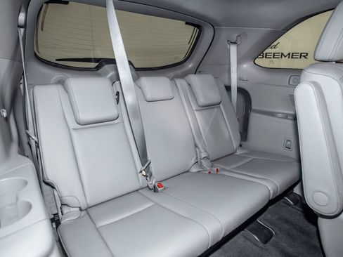 Used 2015 Toyota Highlander Limited w/ Driver Technology Package AWD/4WD image 54