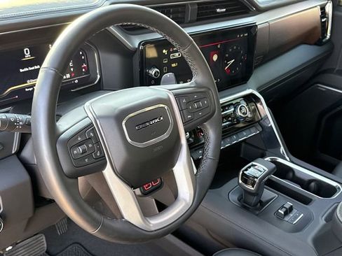 Used 2025 GMC Sierra 1500 Denali w/ Denali Reserve Package AWD/4WD image 19