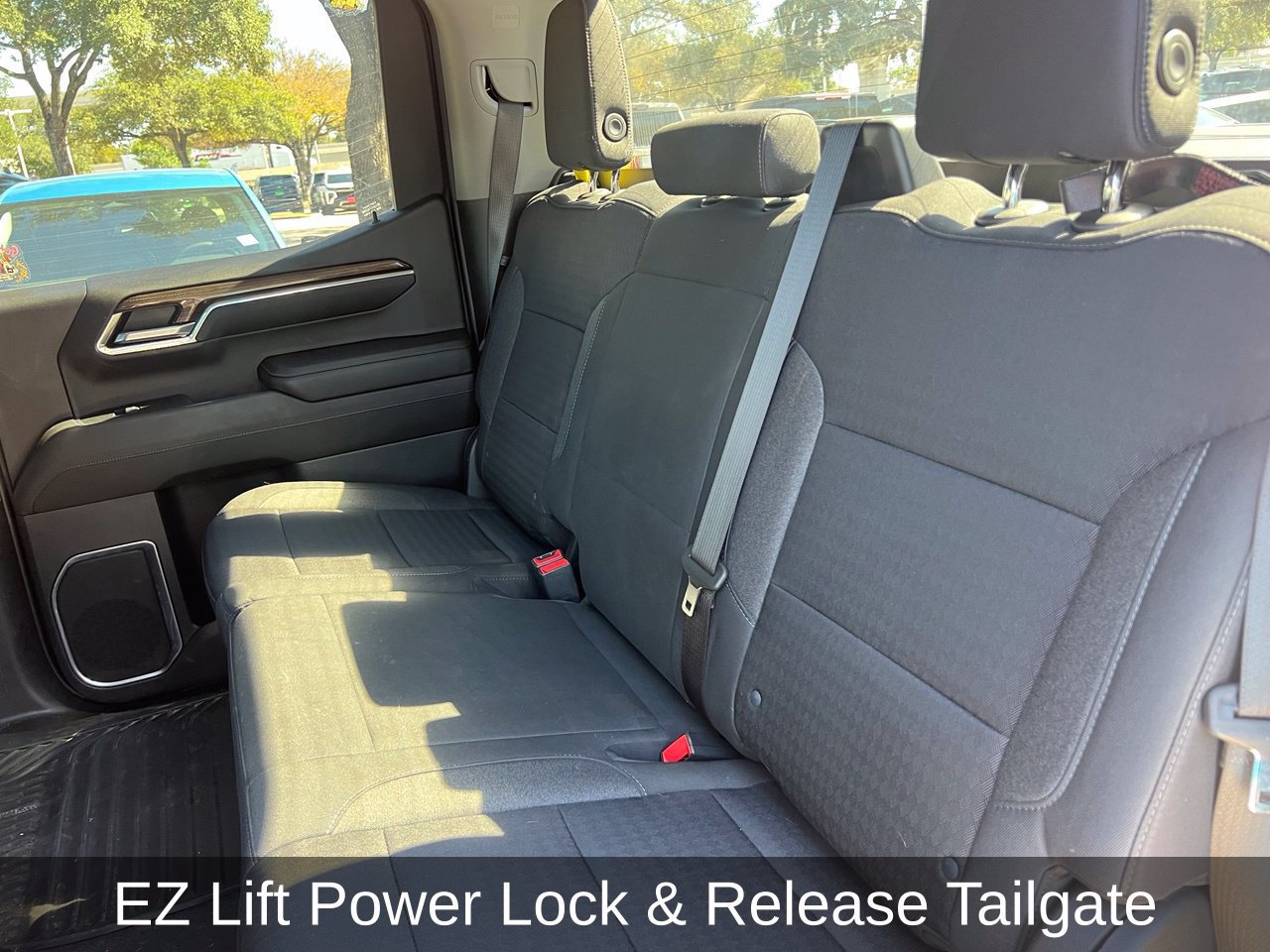 Used 2023 Chevrolet Silverado 1500 RST w/ Z71 Off-Road Package AWD/4WD image 22