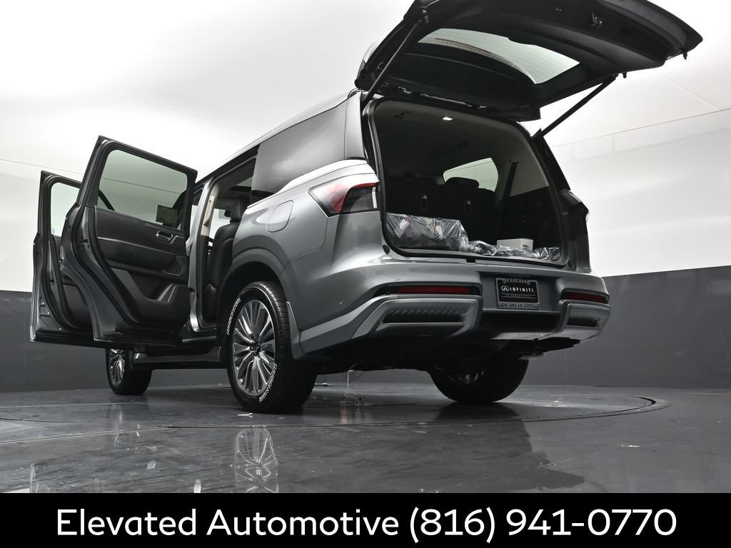 Certified 2026 INFINITI QX80 Luxe w/ Cargo Package AWD/4WD image 41