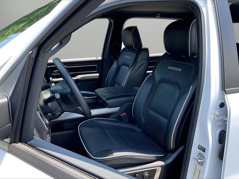 Used 2025 RAM 1500 Laramie w/ Sport Appearance Package AWD/4WD image 22