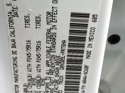 Used 2017 Toyota Tacoma SR5 image 31