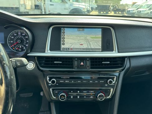 Used 2019 Kia Optima EX w/ EX Premium Package image 15