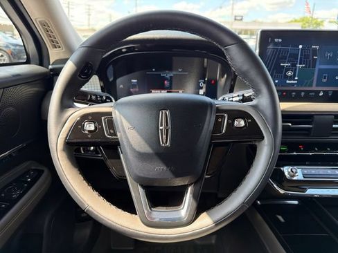 Certified 2023 Lincoln Corsair FWD image 17