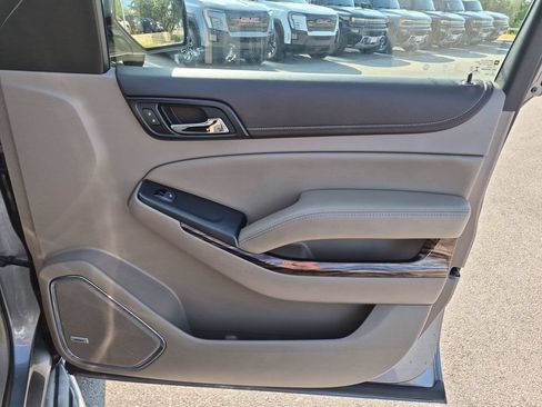 Used 2019 GMC Yukon XL SLT w/ Open Road Package RWD image 40