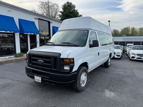 Used 2009 Ford E-250 and Econoline 250 Extended RWD image 1
