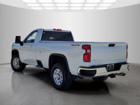 Used 2024 Chevrolet Silverado 2500 LT AWD/4WD image 6