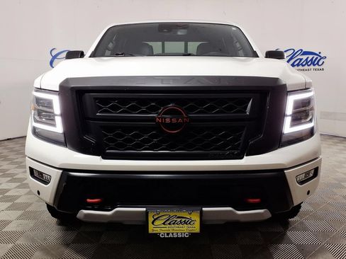 Used 2023 Nissan Titan PRO-4X w/ Pro-4x Convenience Package AWD/4WD image 3