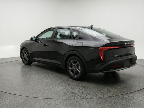 Used 2025 Kia K4 FWD image 6