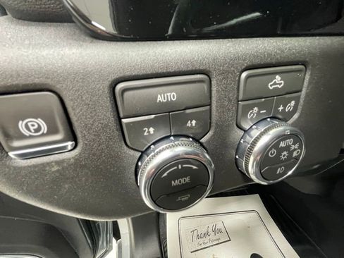New 2026 GMC Sierra 1500 Elevation AWD/4WD image 11