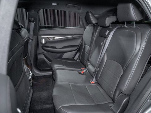 Used 2023 INFINITI QX55 Essential w/ Accent Package image 12