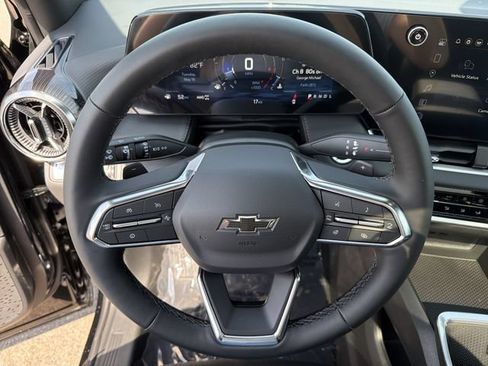 New 2026 Chevrolet Equinox LT w/ Convenience Package II AWD/4WD image 35