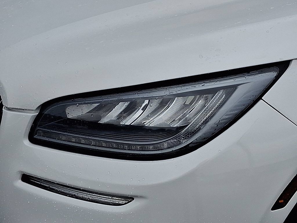 Certified 2020 Lincoln Corsair Reserve w/ Elements Package AWD/4WD image 9