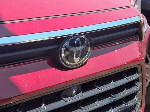 Certified 2025 Toyota Grand Highlander AWD Hybrid image 8