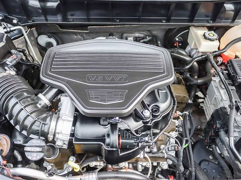 Used 2017 Cadillac XT5 Luxury w/ Driver Awareness Package image 26