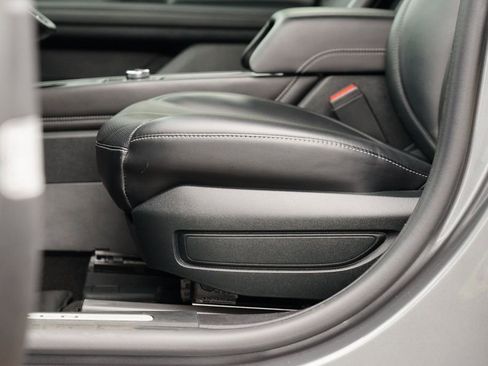 Used 2022 Lincoln Corsair Reserve image 15