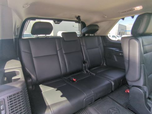 Used 2024 Toyota Sequoia SR5 AWD/4WD image 29
