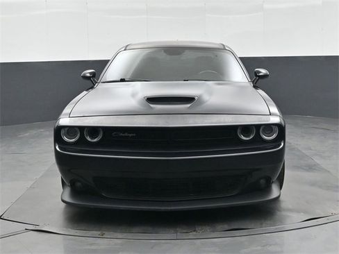 Used 2018 Dodge Challenger T/A image 9