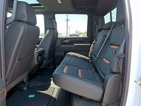 New 2026 GMC Sierra 2500 AT4 w/ AT4 Premium Plus Package AWD/4WD image 6